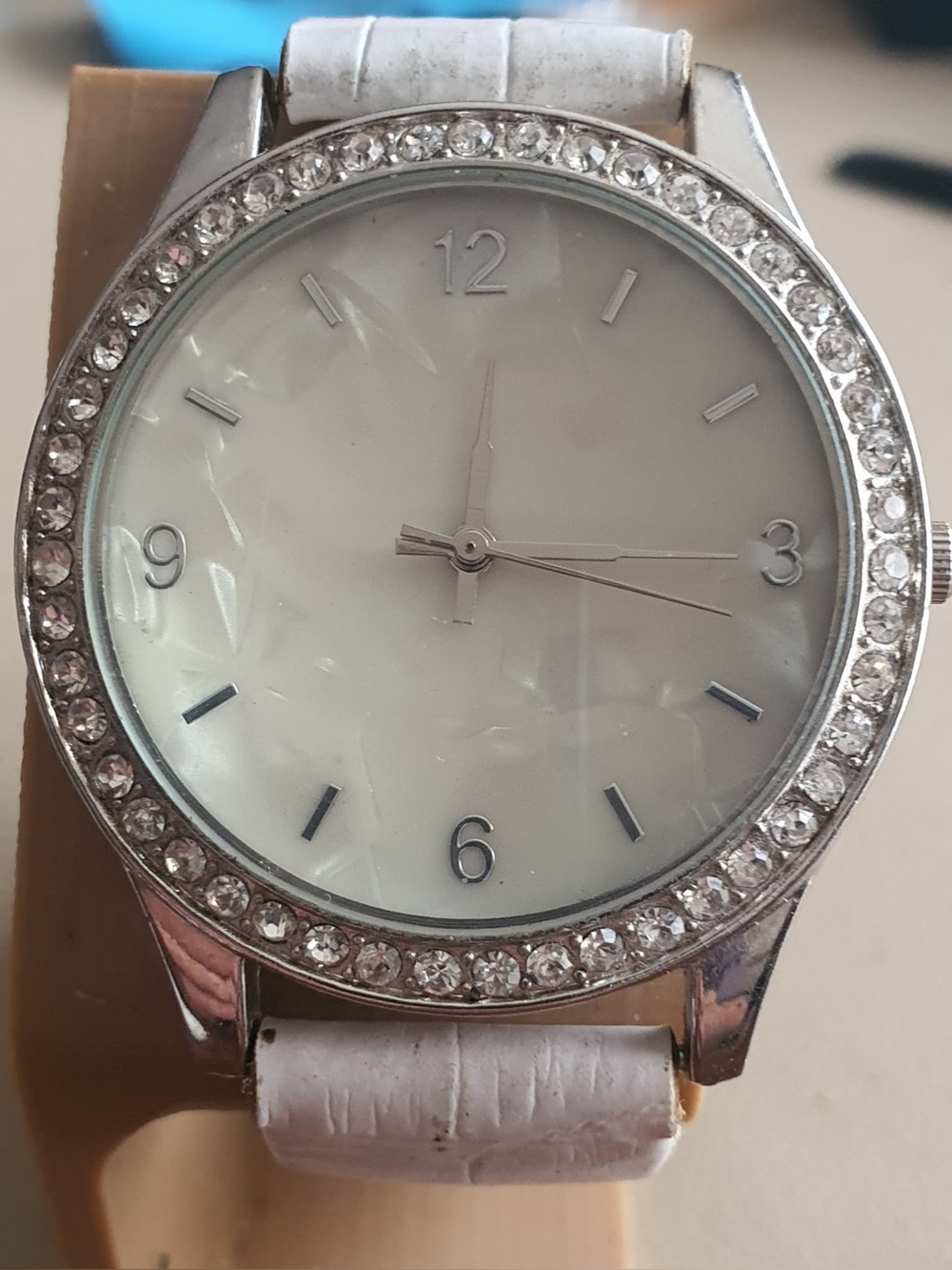 🦋10/$20🦋 Blair Silver/MOP Rhinestone Leather Women's Watch